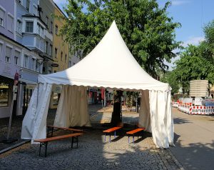 Rainer Teichmann Erzähler aus Wasserburg mit Lebenssterne beim Weinfest